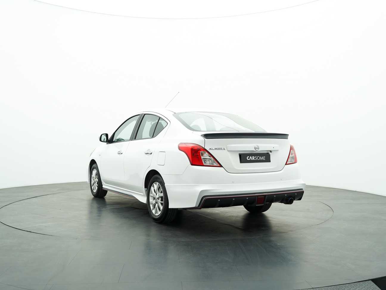 used 2015 Nissan Almera VL 1.5