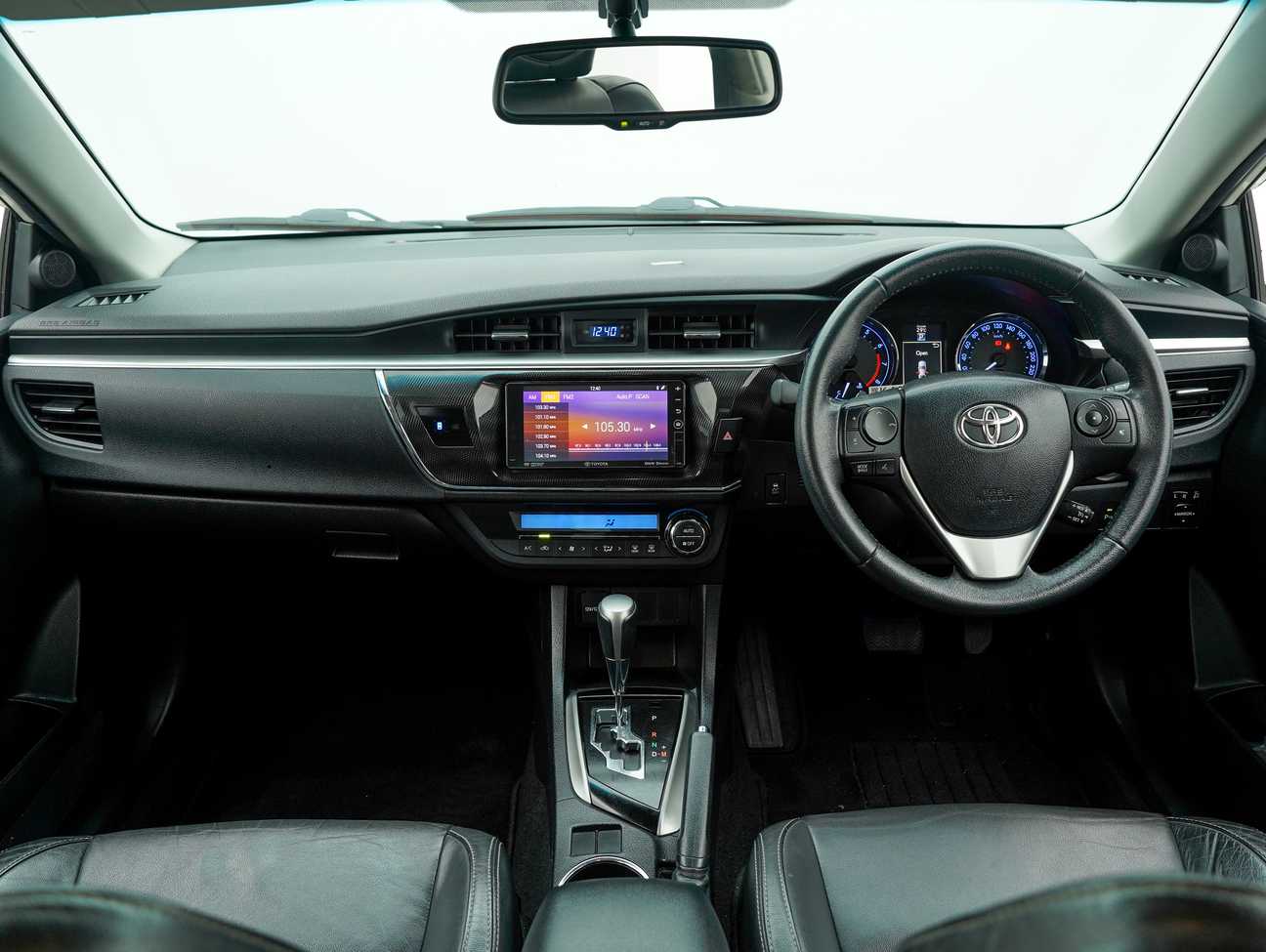 used 2016 Toyota Corolla Altis V 2.0