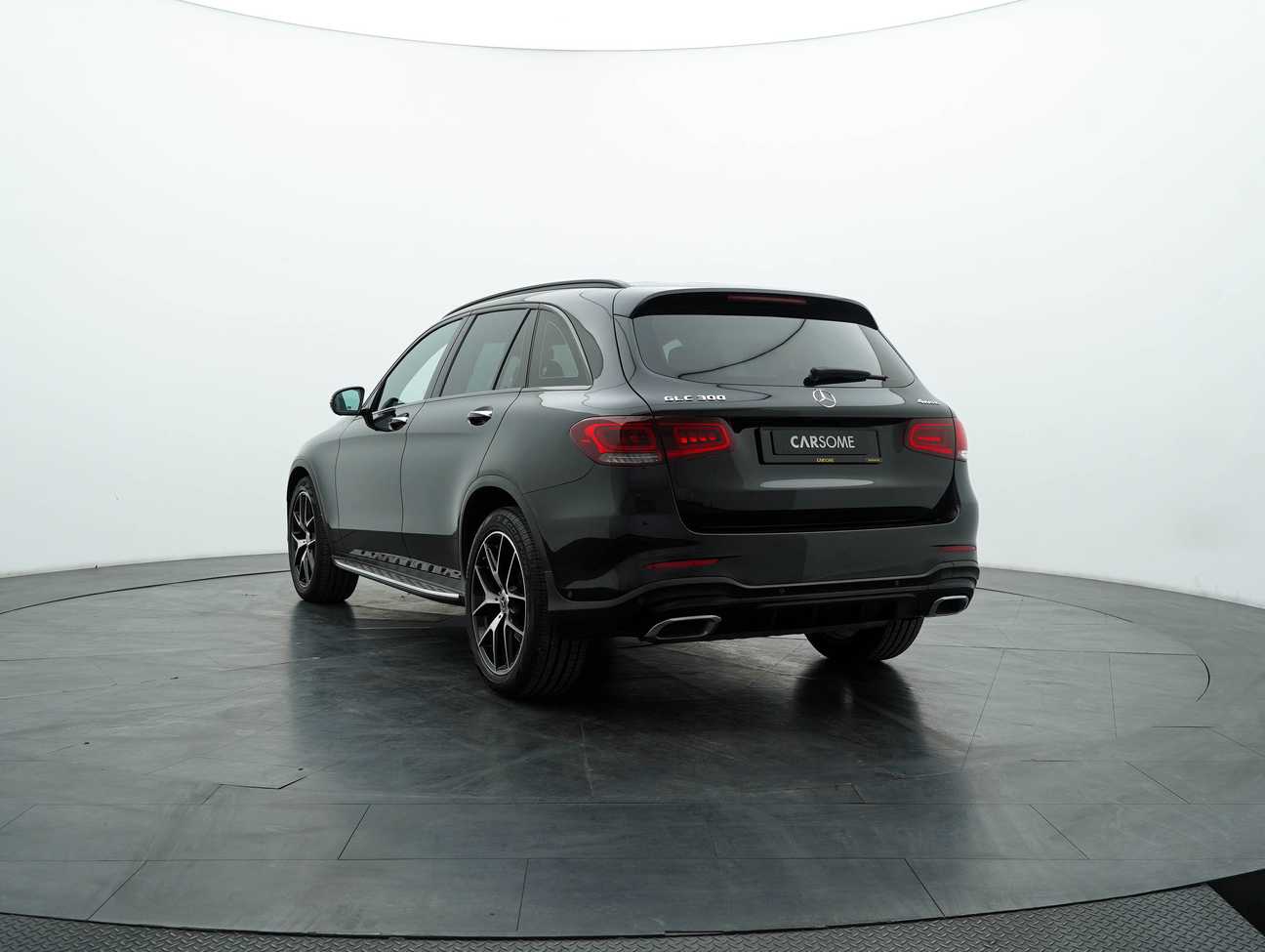 used 2020 Mercedes-Benz GLC300 4MATIC AMG Line 2.0