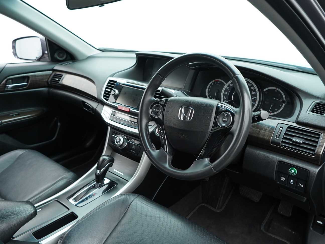 used 2014 Honda Accord VTi-L 2.0