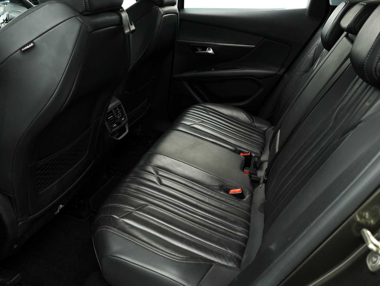 terpakai 2018 Peugeot 3008 THP Allure 1.6