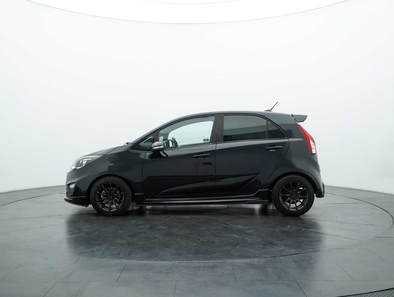terpakai 2016 Proton Iriz Premium 1.6