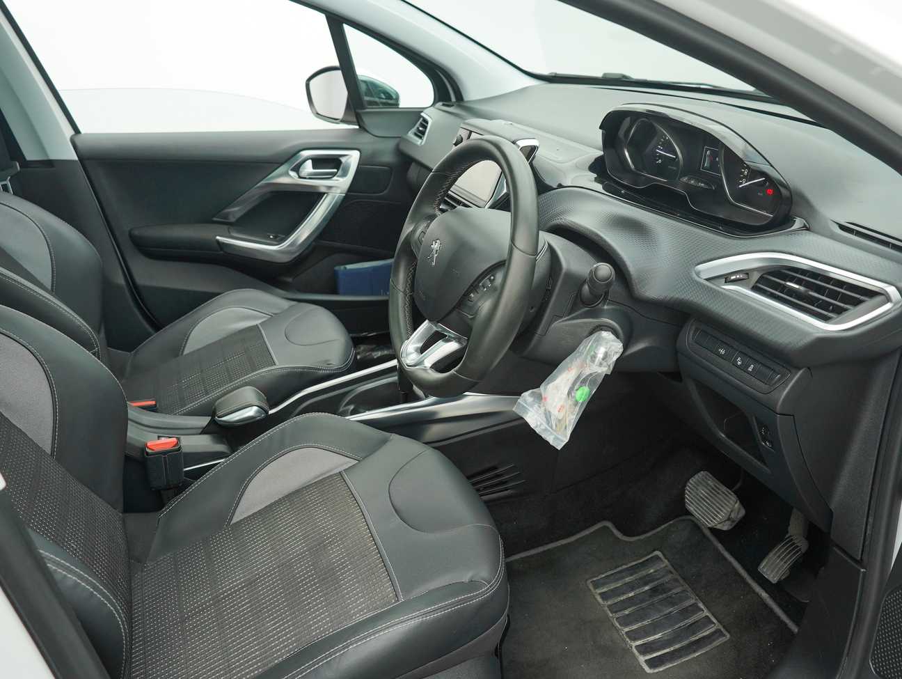 used 2015 Peugeot 2008 VTi 1.6