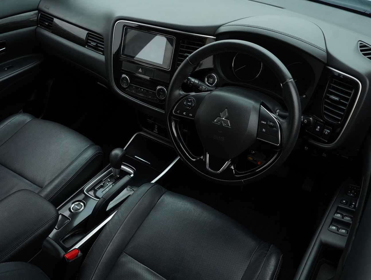 used 2020 Mitsubishi Outlander  2.0