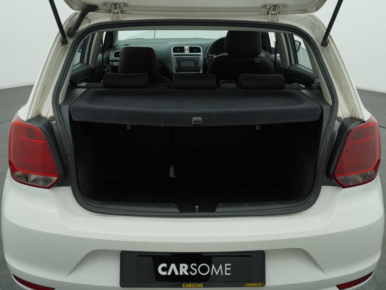 terpakai 2015 Volkswagen Polo Comfortline 1.6