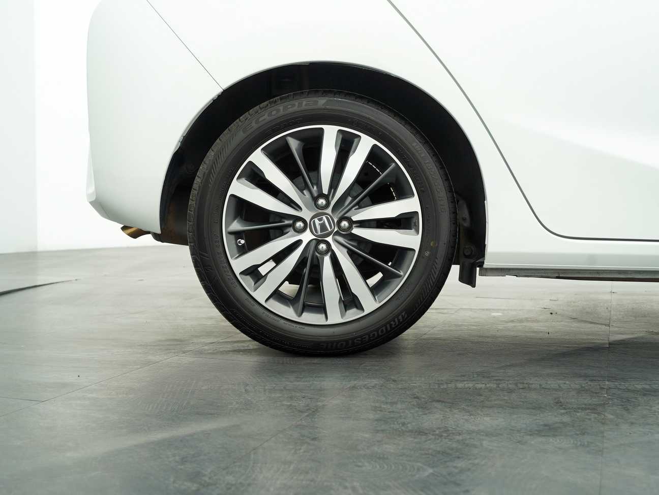 used 2016 Honda Jazz V 1.5