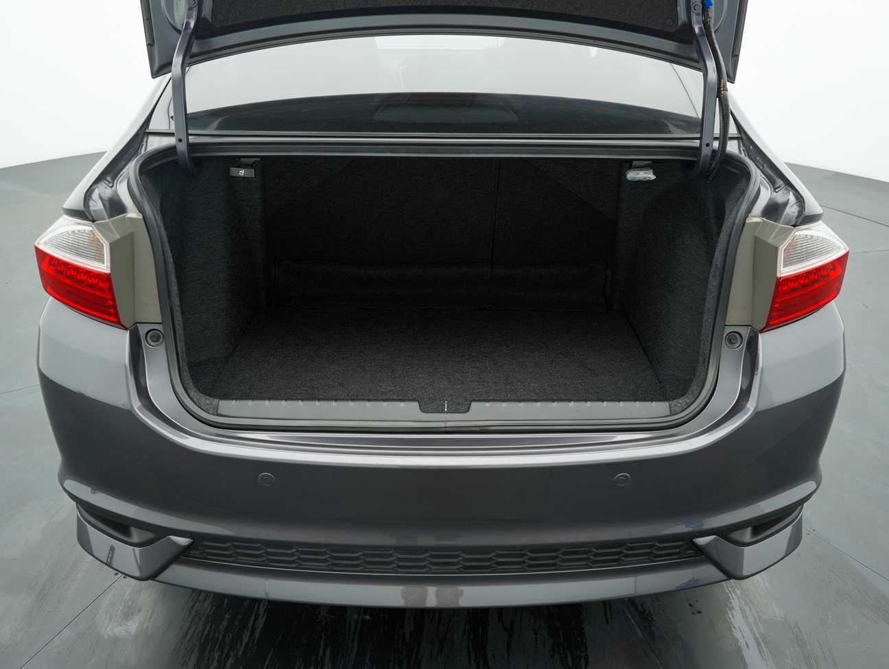 used 2018 Honda CITY HYBRID 1.5