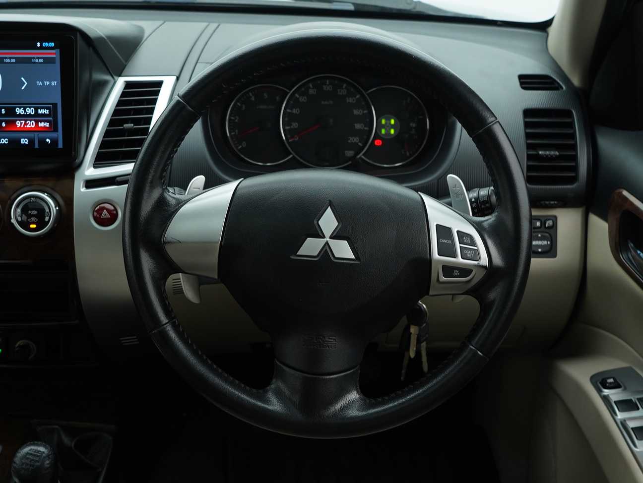 used 2013 Mitsubishi Pajero Sport VGT 2.5