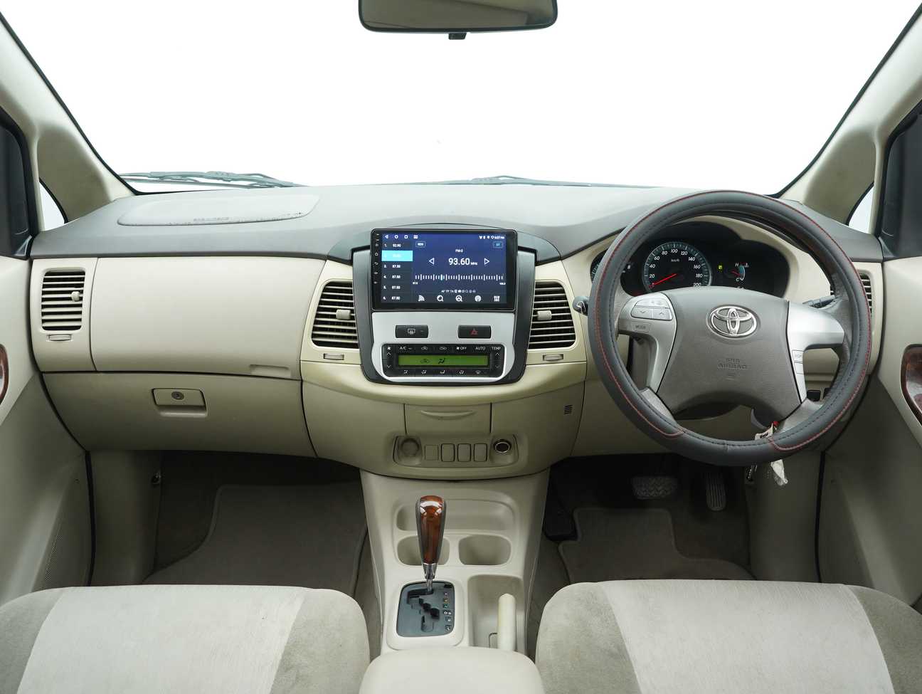 Buy used 2011 Toyota Innova G 2.0 – Carsome.my