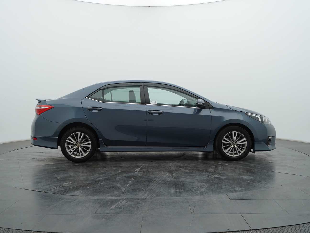 used 2016 Toyota Corolla Altis G 1.8