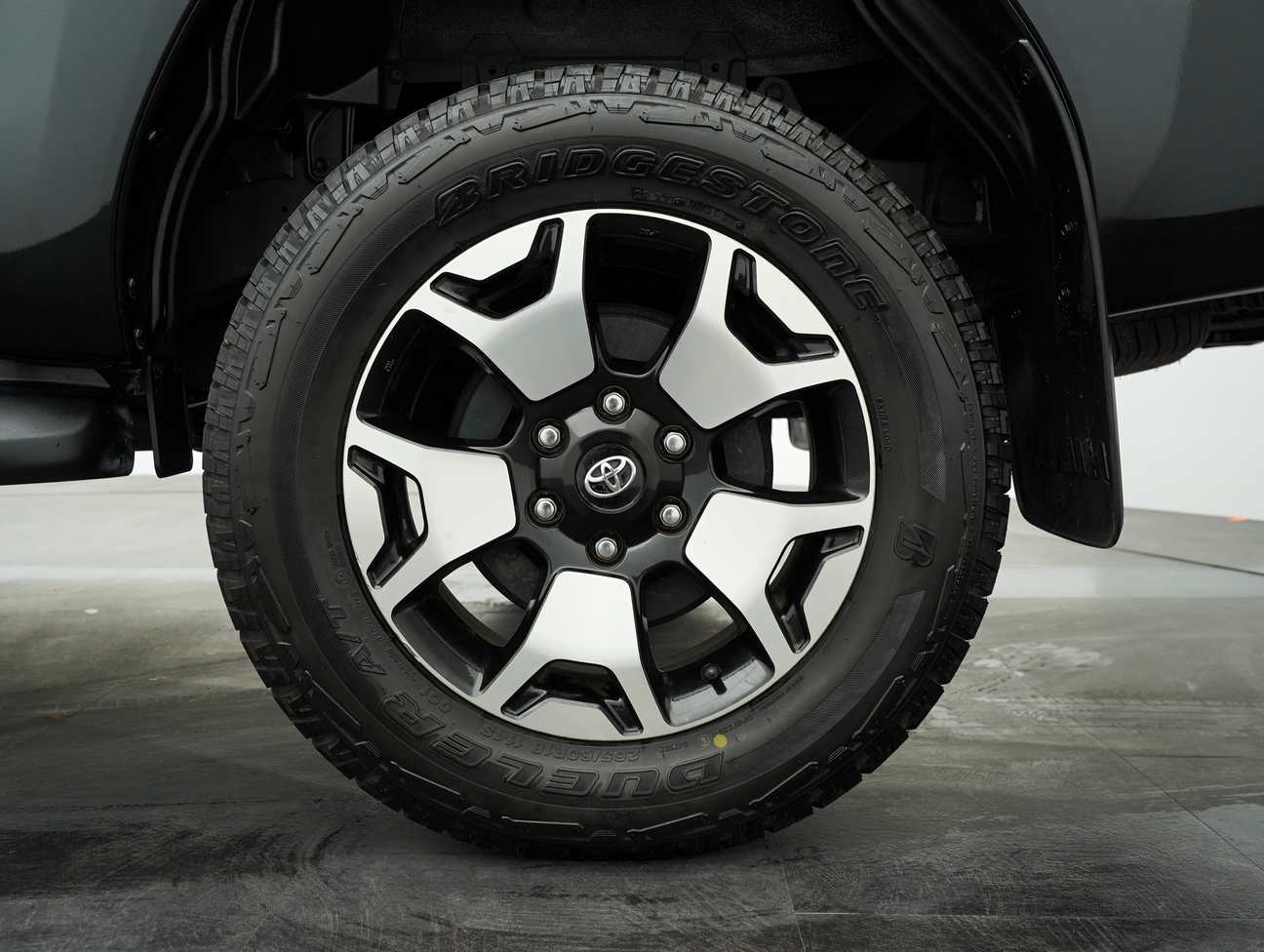 used 2019 Toyota HILUX DOUBLE CAB LE 4X4 2.4