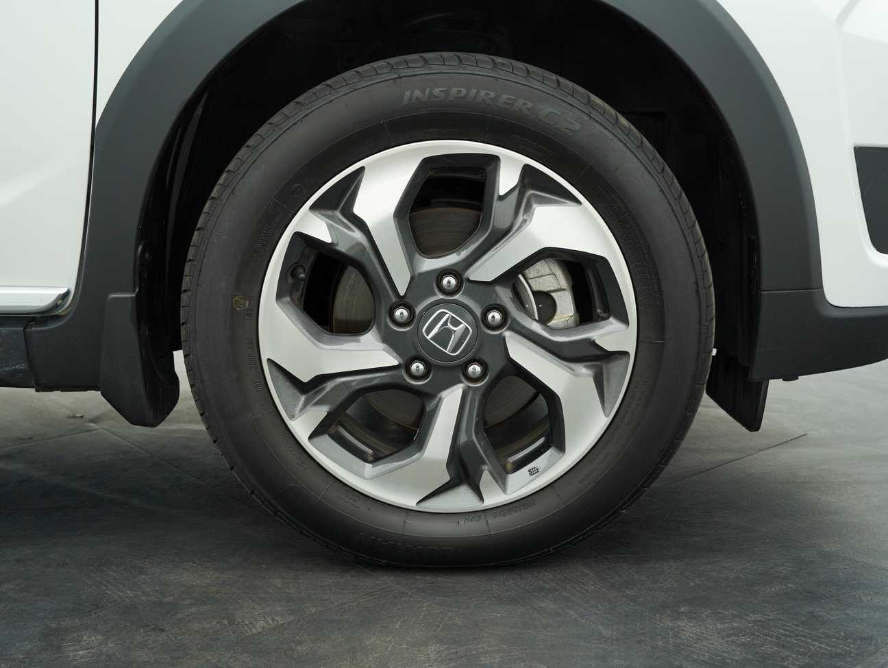 used 2018 Honda BR-V V 1.5