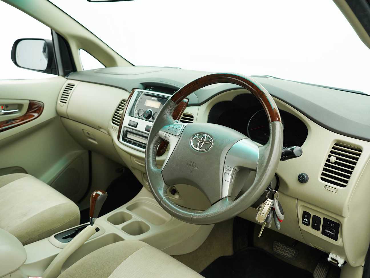 used 2012 Toyota Innova G 2.0