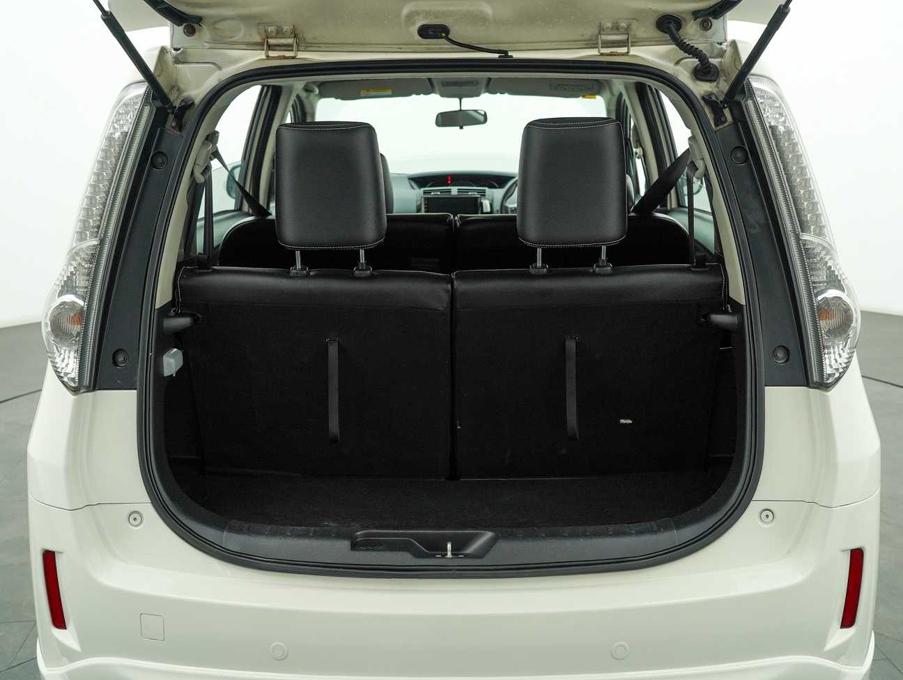 used 2016 Perodua Alza Advance 1.5