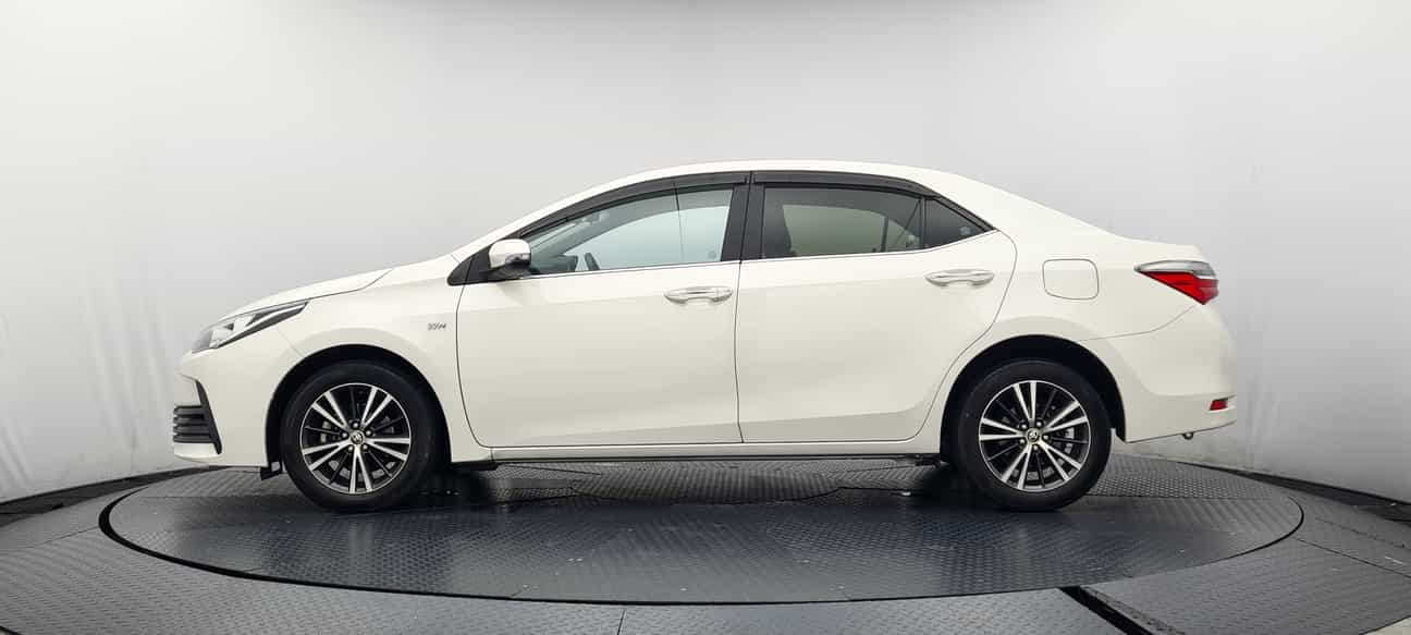 used 2017 Toyota COROLLA ALTIS G 1.8