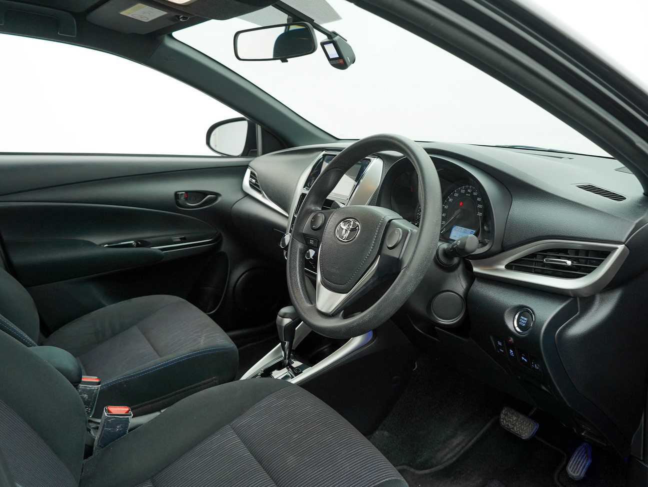 terpakai 2020 Toyota Yaris E 1.5