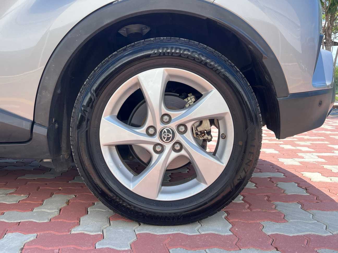 terpakai 2018 Toyota C-HR  1.8