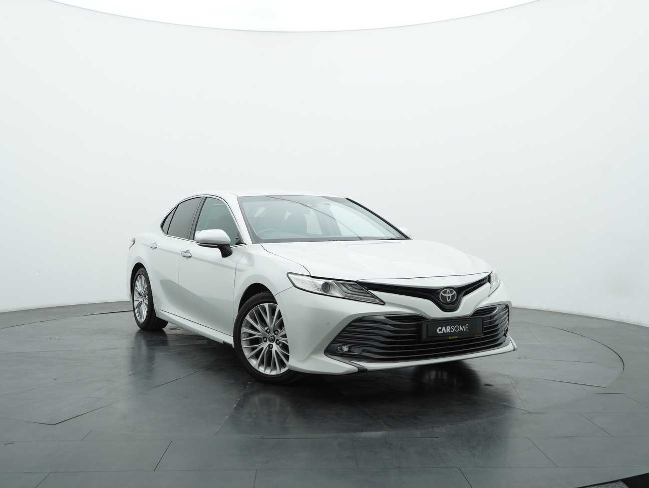 used 2019 Toyota Camry V 2.5