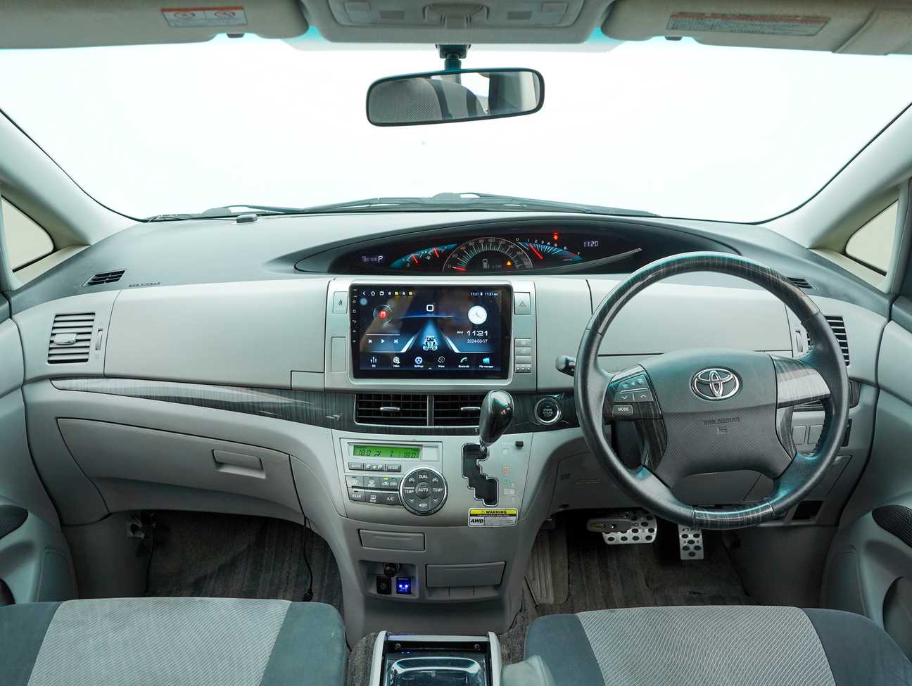 terpakai 2007 Toyota Estima Aeras 2.4