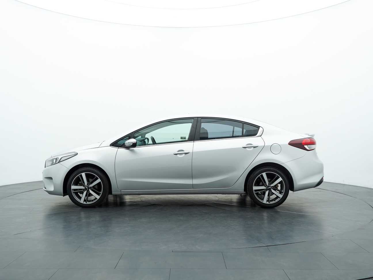 terpakai 2019 Kia Cerato K3 1.6