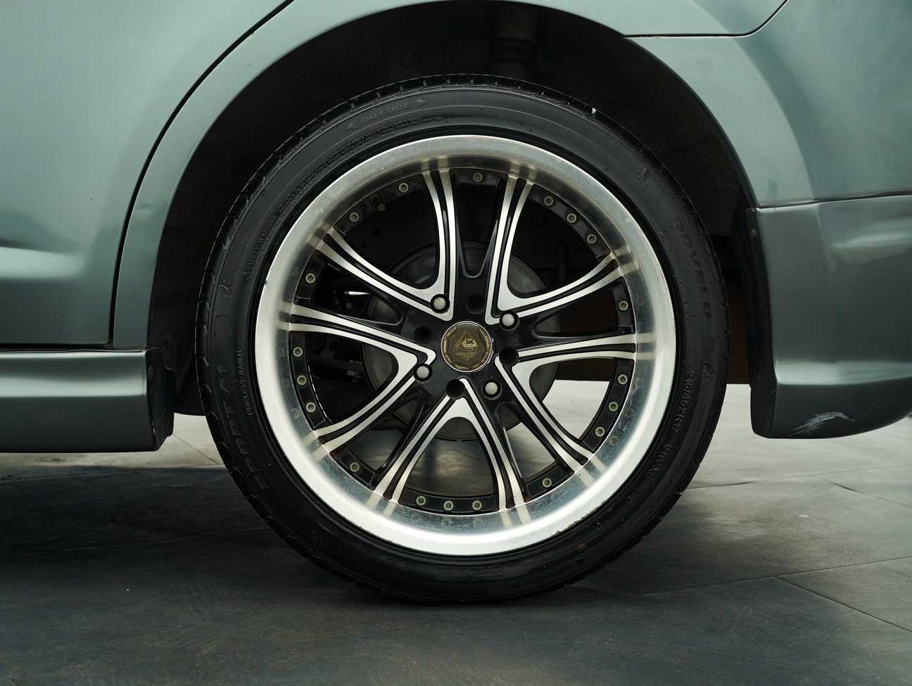 used 2007 Nissan Latio ST-L Sport 1.6