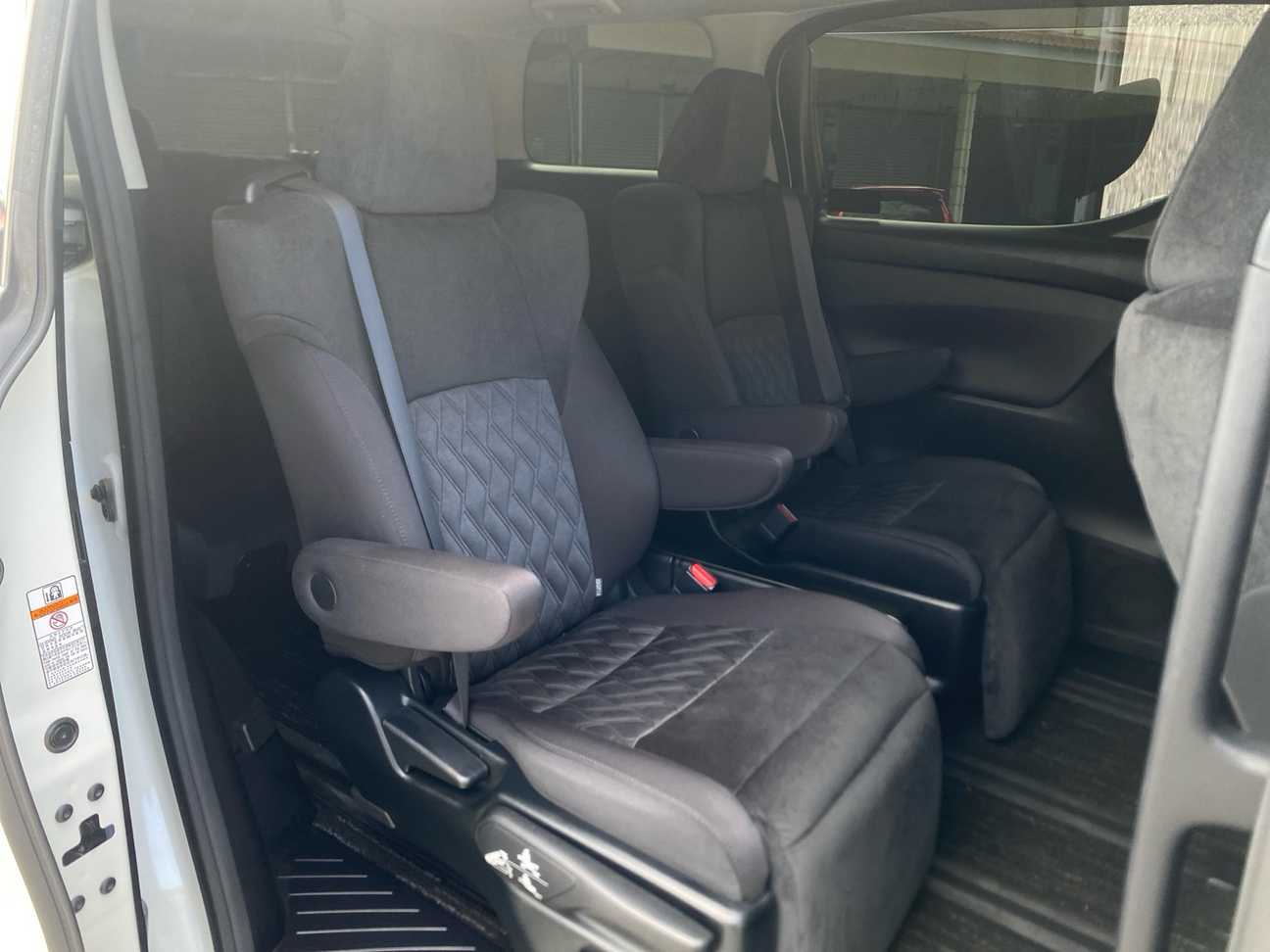 terpakai 2018 Toyota Vellfire  2.5