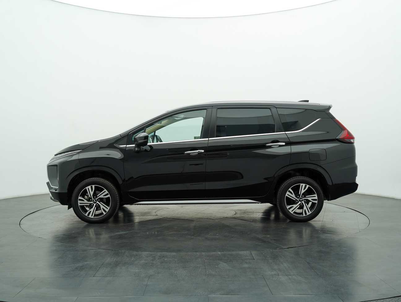 used 2021 Mitsubishi Xpander  1.5
