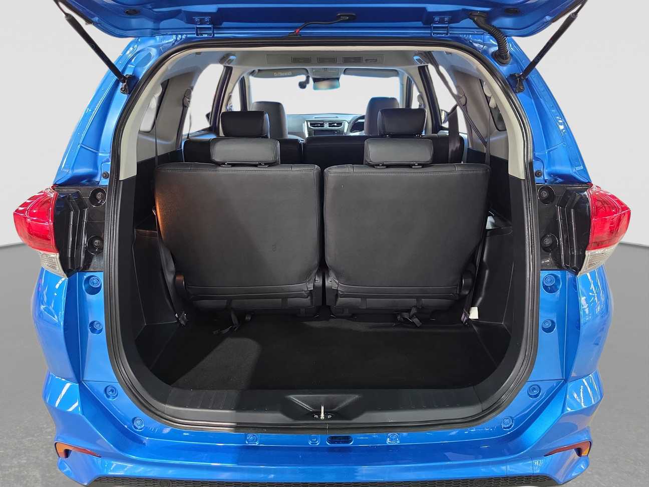 terpakai 2023 Perodua Aruz AV 1.5