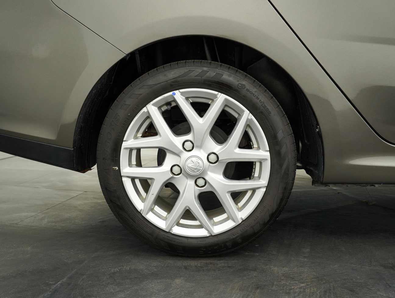 used 2020 Proton Persona Standard 1.6
