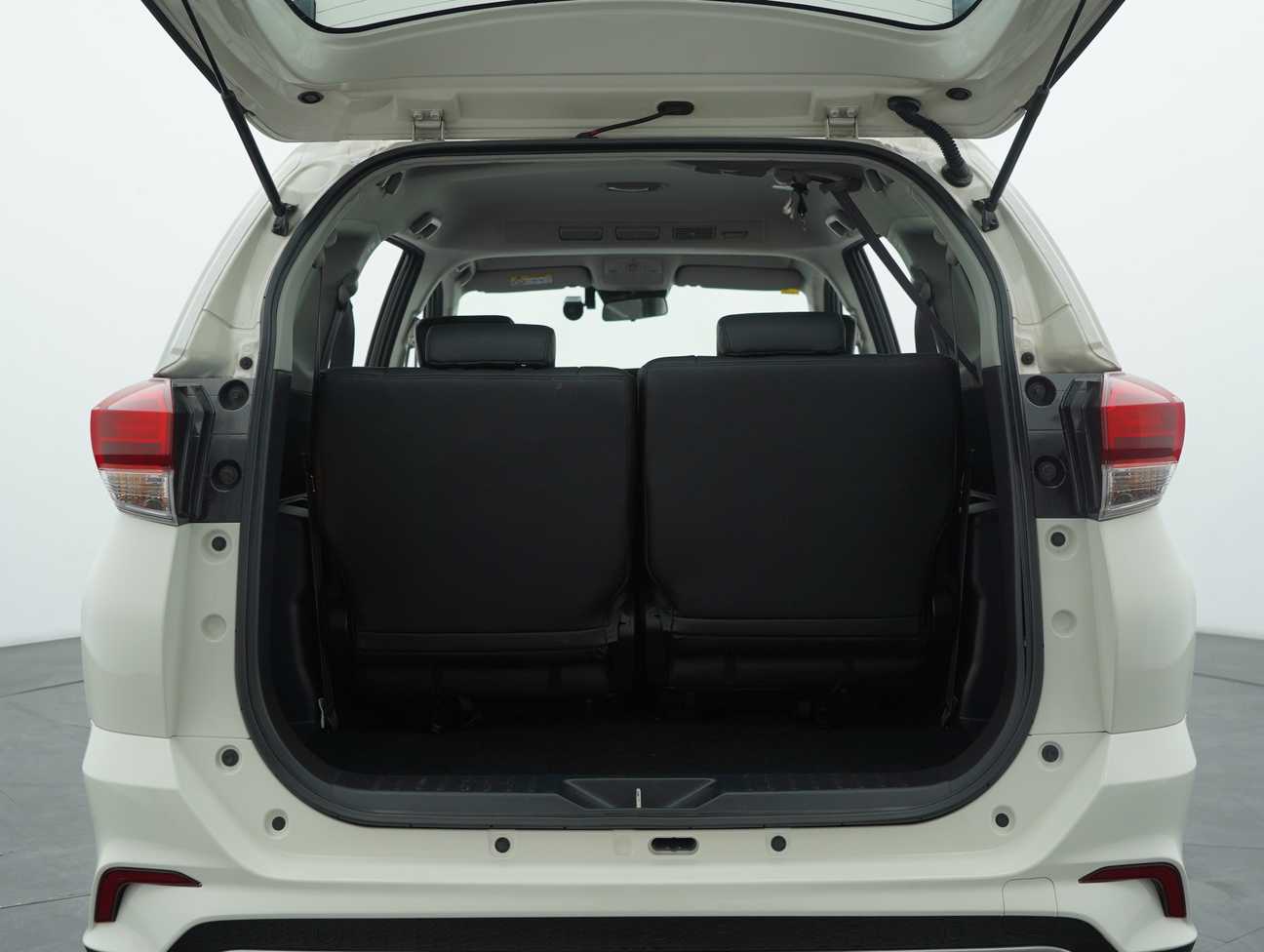 terpakai 2020 Perodua Aruz AV 1.5