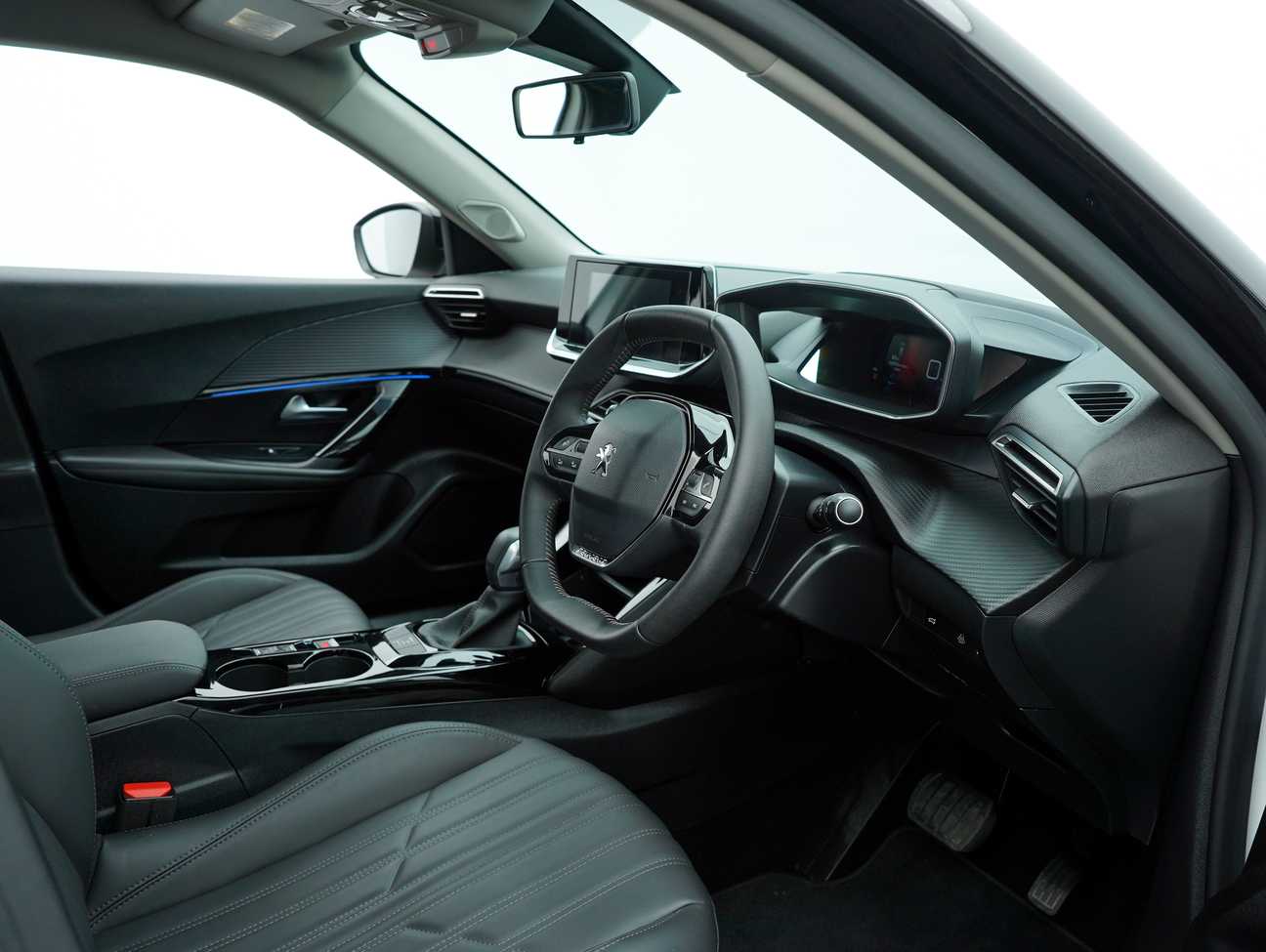 used 2022 Peugeot 2008 Allure 1.2