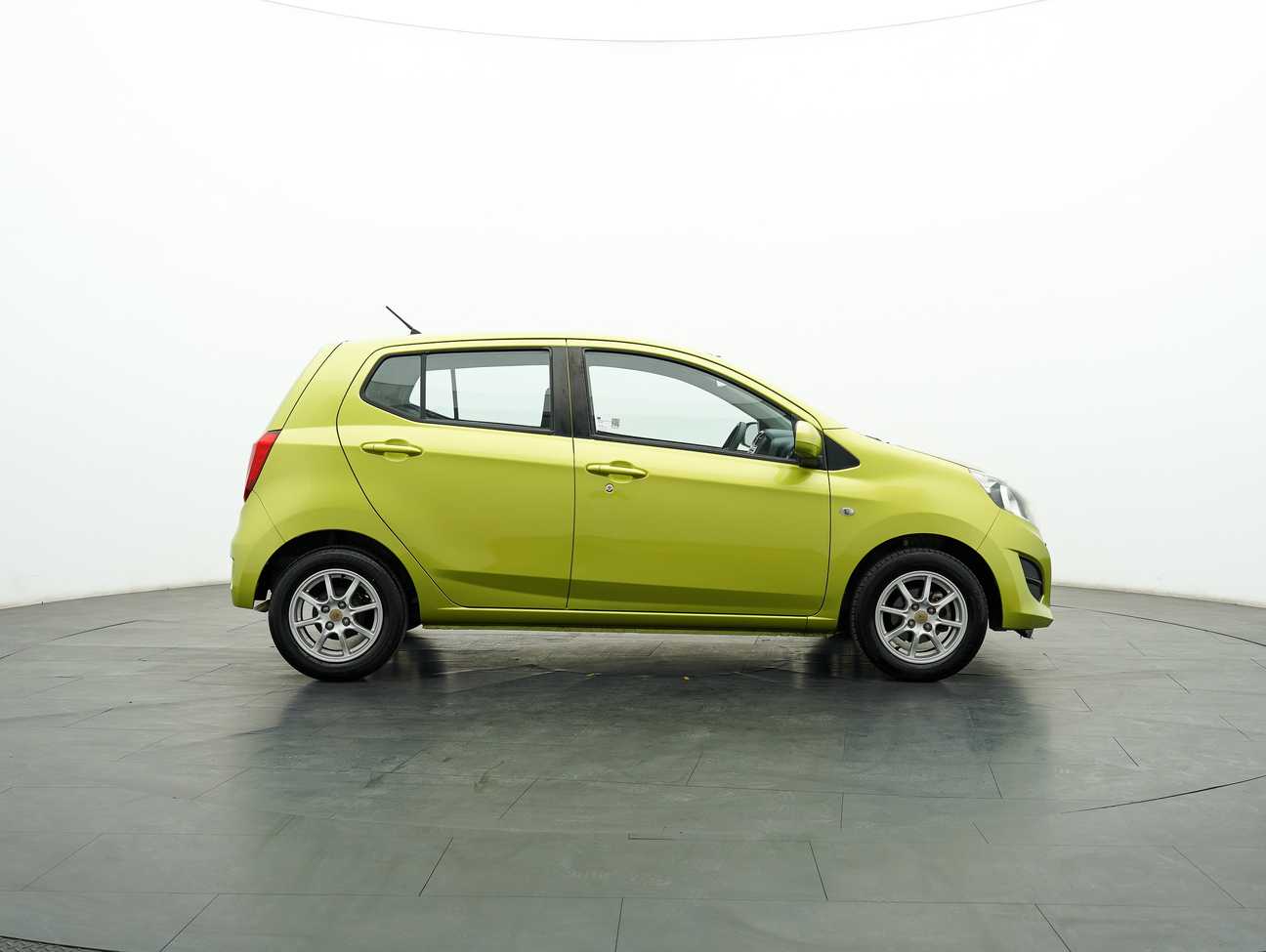 terpakai 2016 Perodua AXIA G 1.0