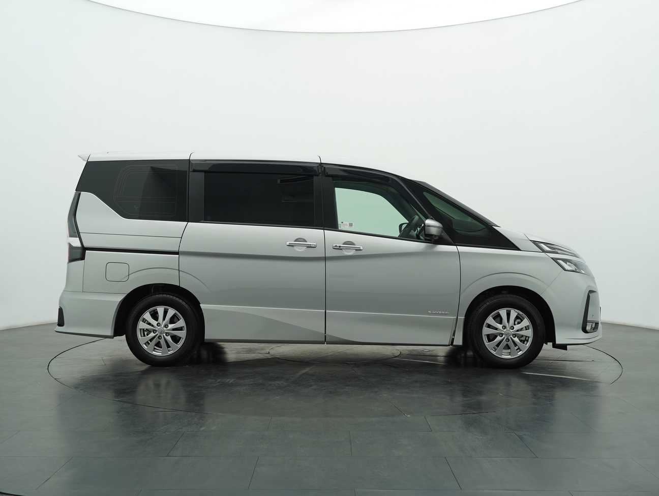 terpakai 2024 Nissan Serena S-Hybrid High-Way Star 2.0
