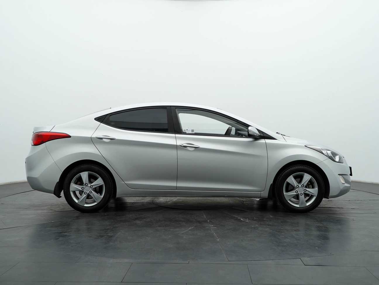 used 2014 Inokom Elantra  1.6