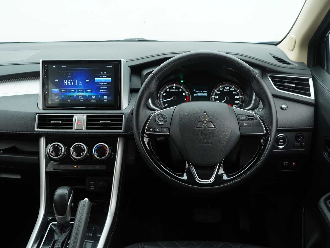 terpakai 2023 Mitsubishi Xpander  1.5