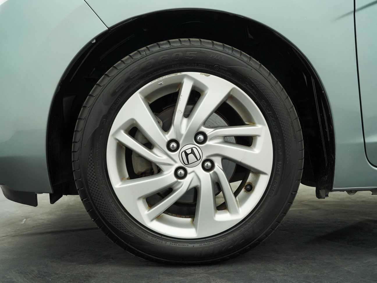 used 2015 Honda Jazz E 1.5