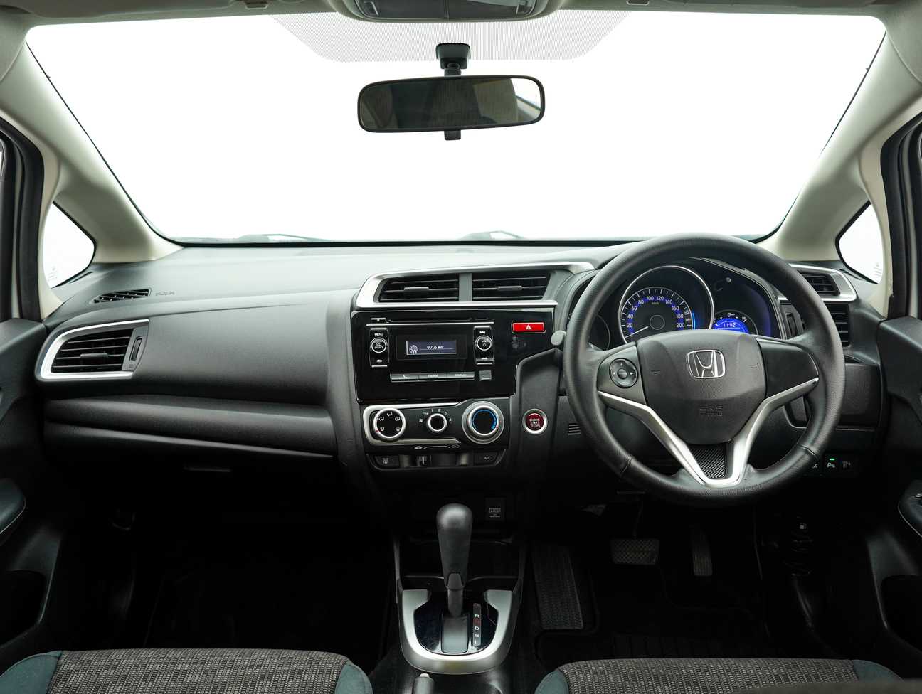 used 2016 Honda Jazz E 1.5