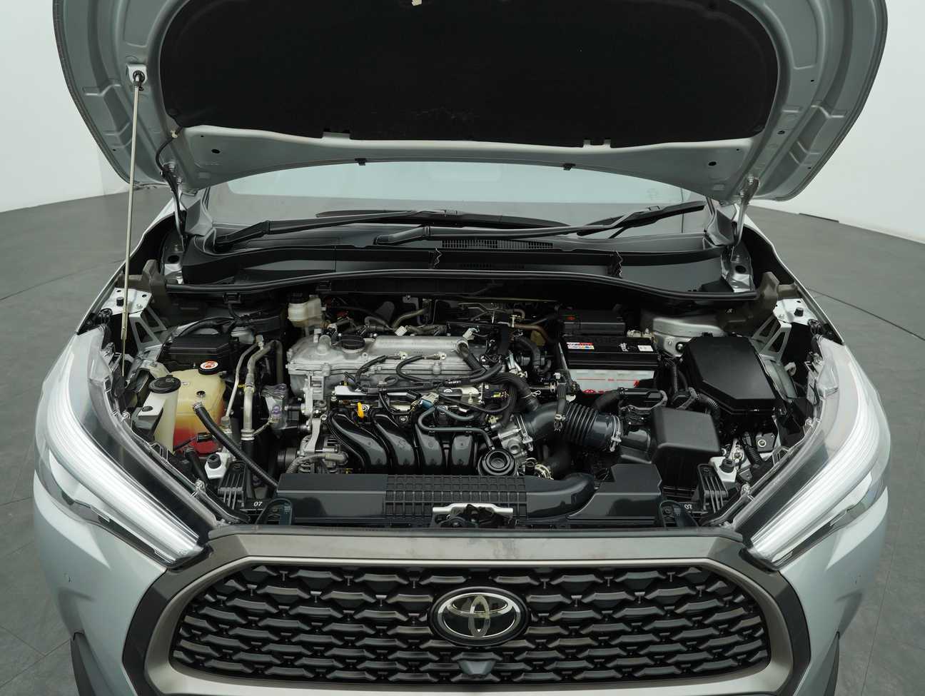 used 2022 Toyota Corolla Cross V 1.8