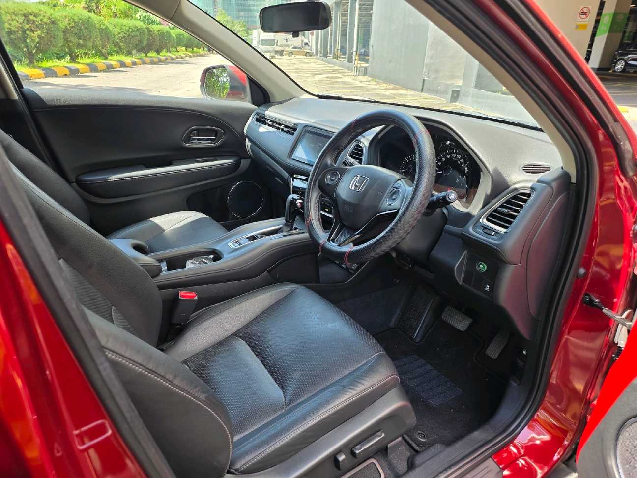 terpakai 2021 Honda HR-V V 1.8