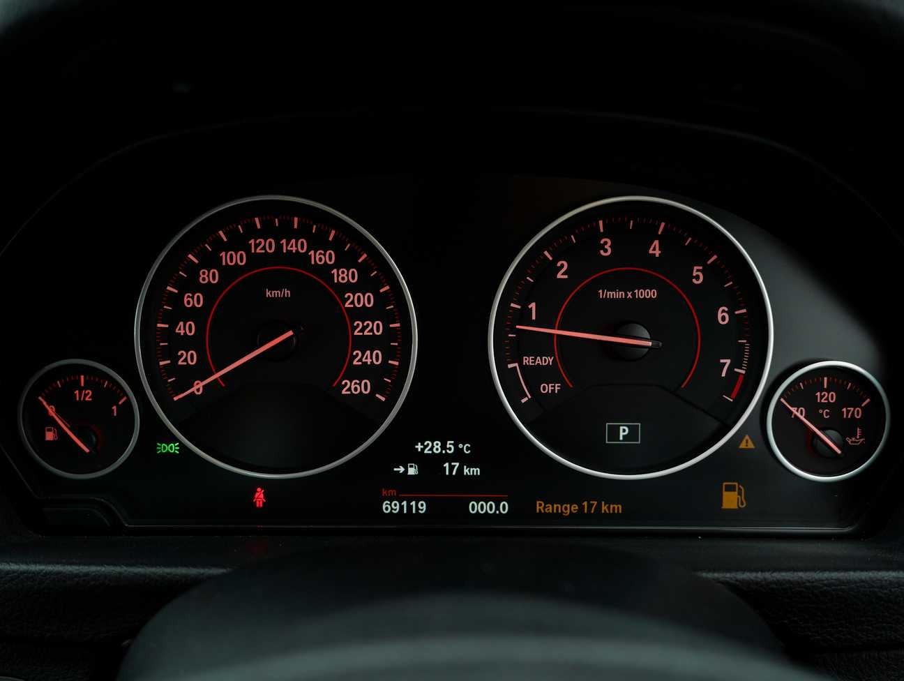 used 2016 BMW 320i Sport Line 2.0