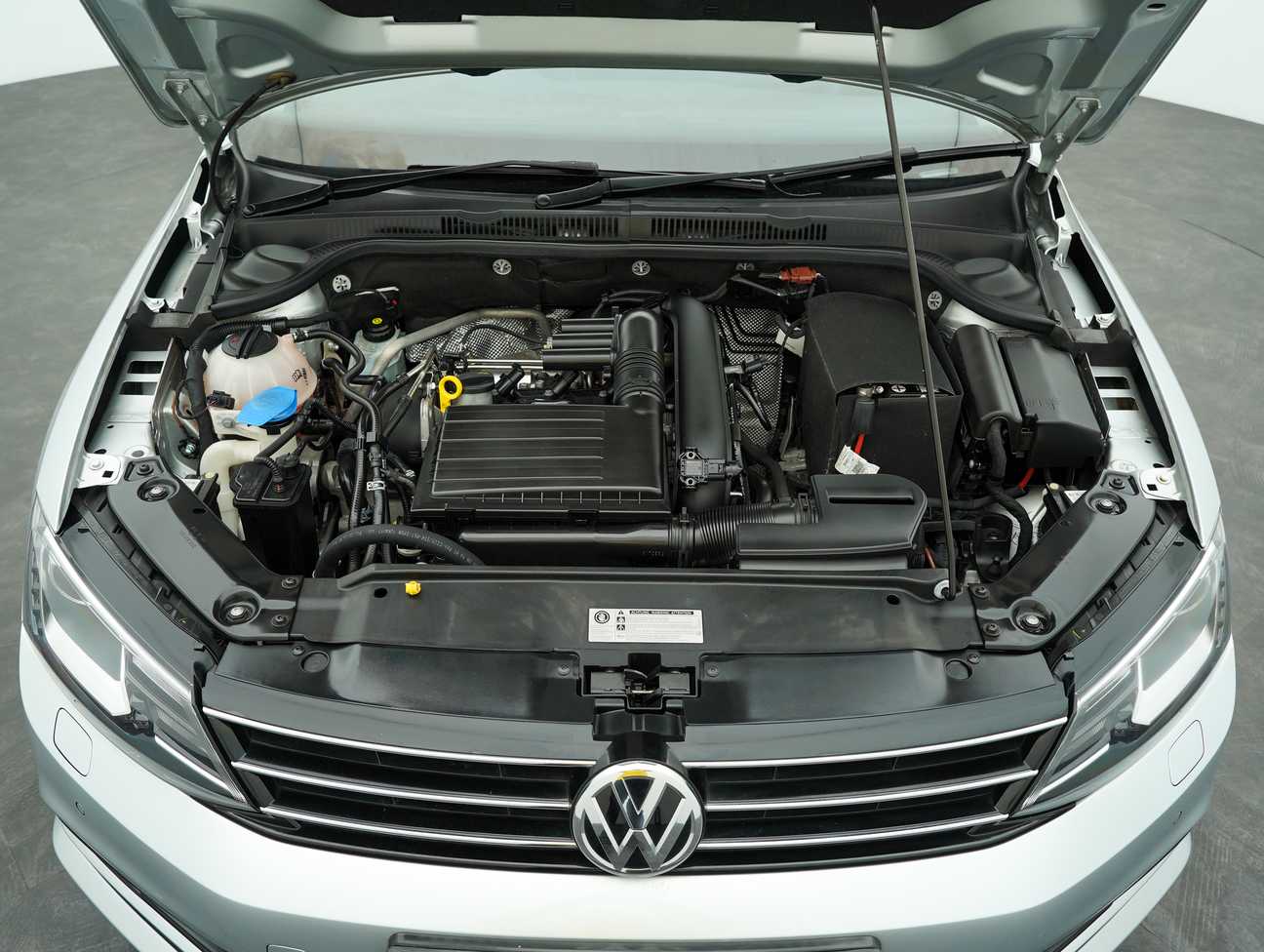 terpakai 2018 Volkswagen JETTA TSI HIGHLINE (CKD) 1.4