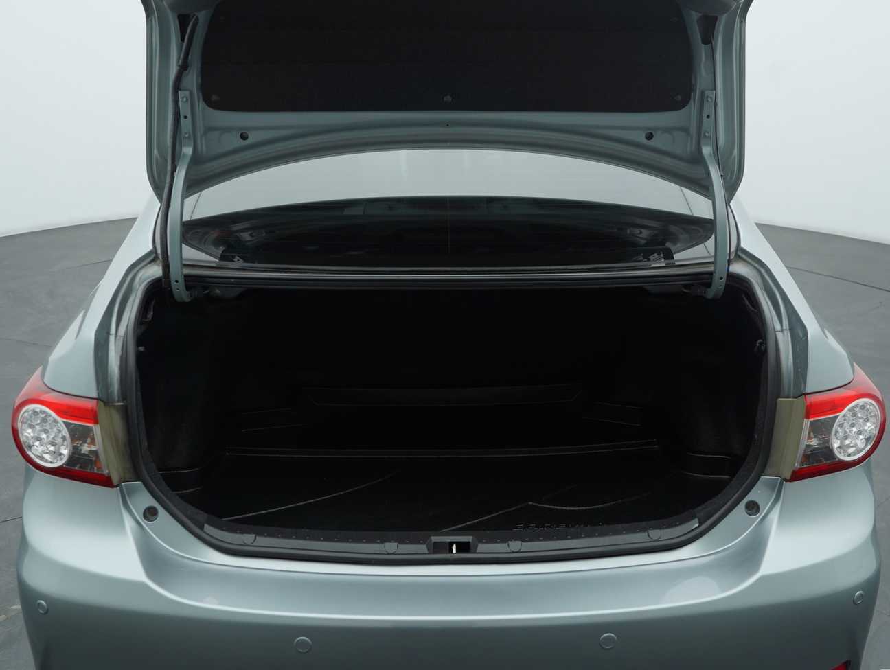 terpakai 2012 Toyota Corolla Altis E 1.8