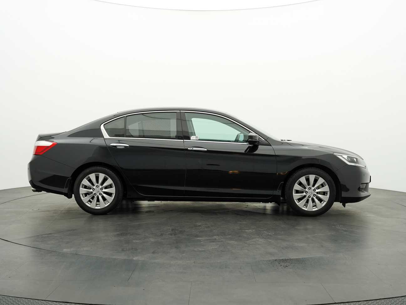 used 2015 Honda Accord i-VTEC VTi-L 2.0