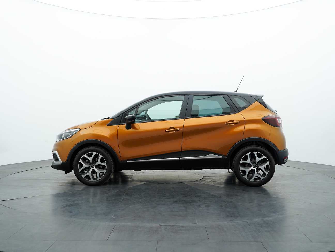terpakai 2018 Renault Captur  1.2