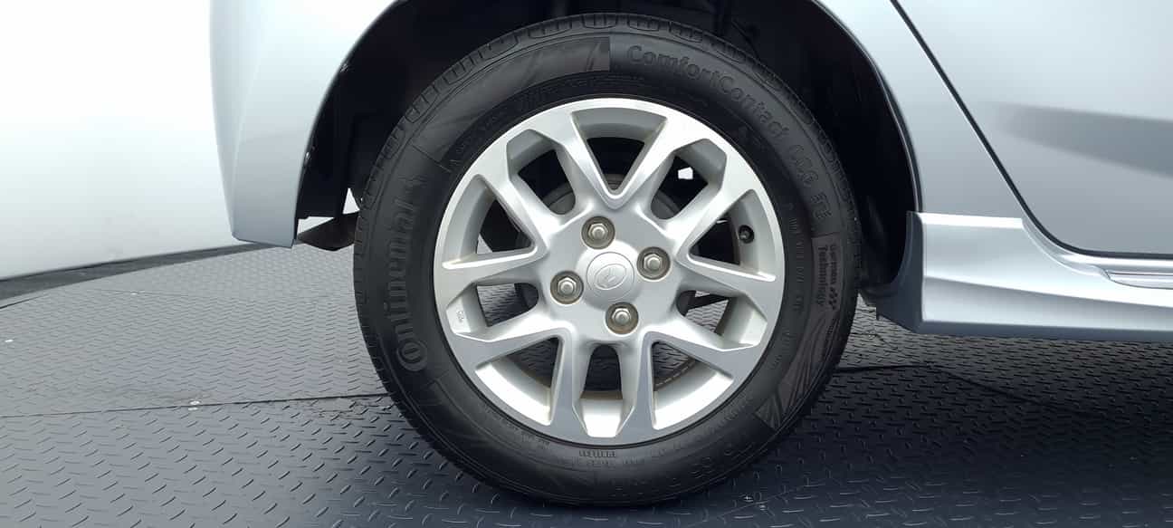 terpakai 2015 Perodua AXIA SE 1.0