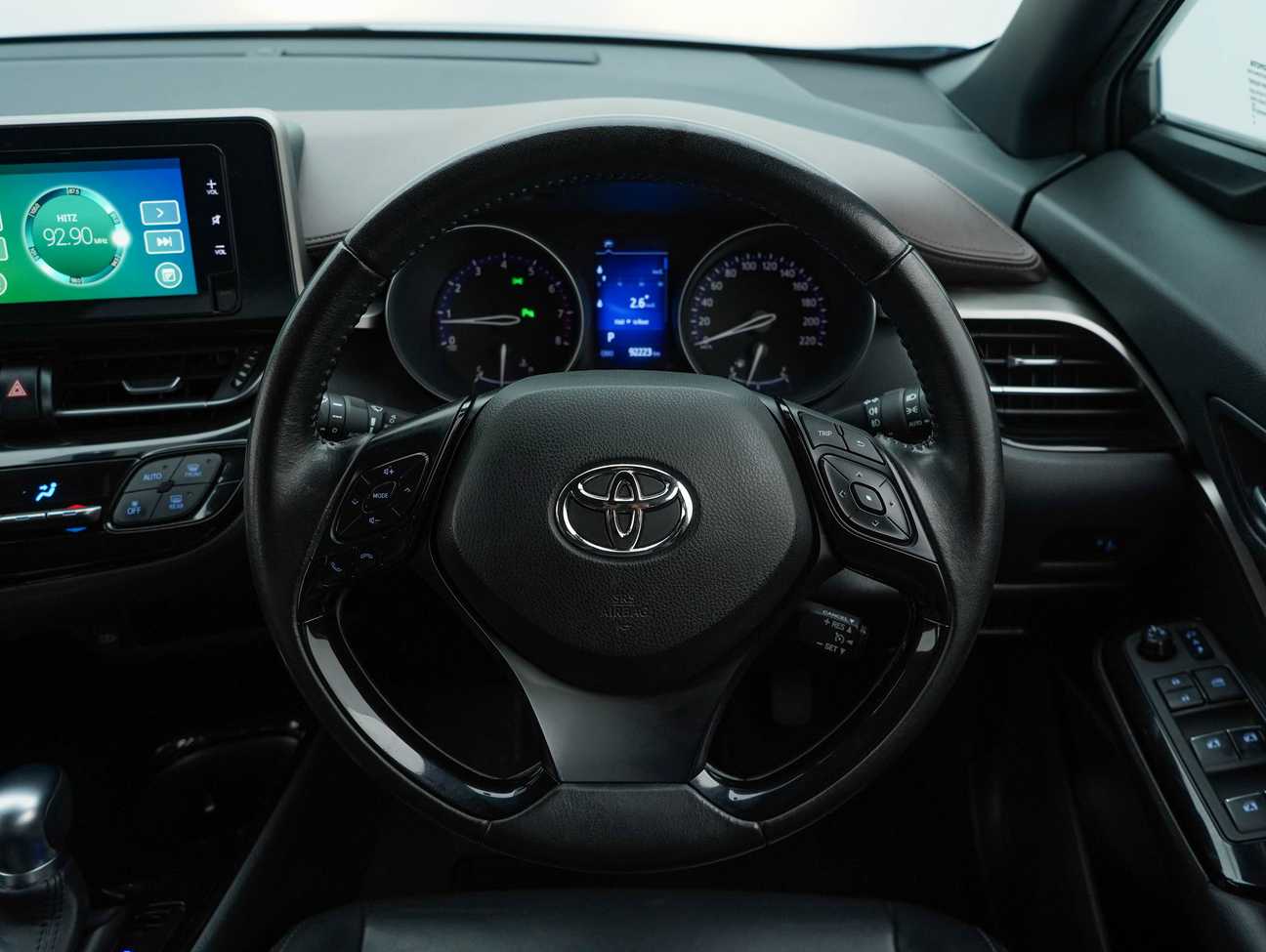 used 2019 Toyota C-HR  1.8