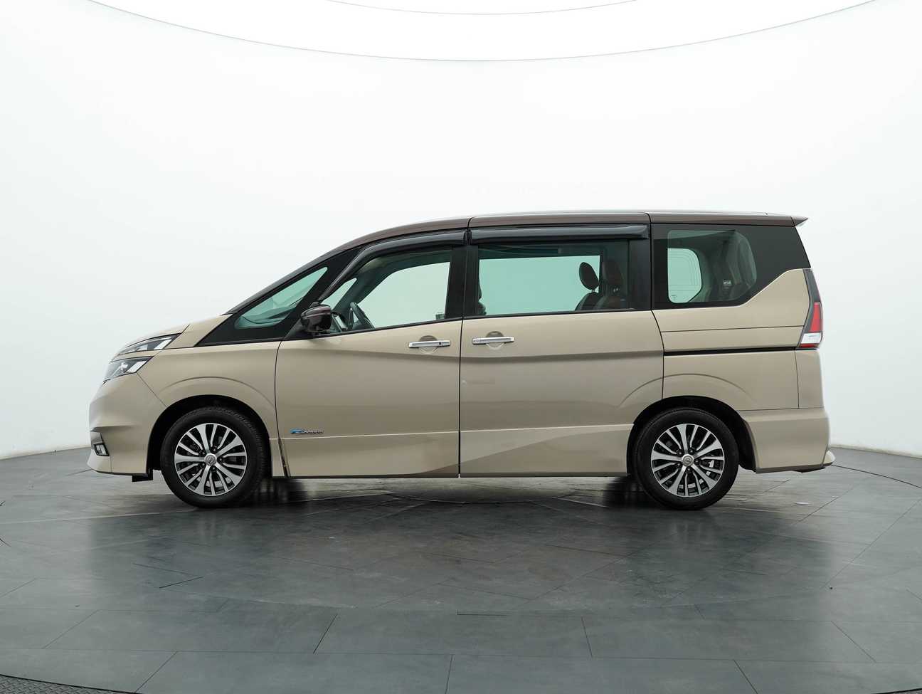 terpakai 2018 Nissan Serena S-Hybrid High-Way Star Premium 2.0
