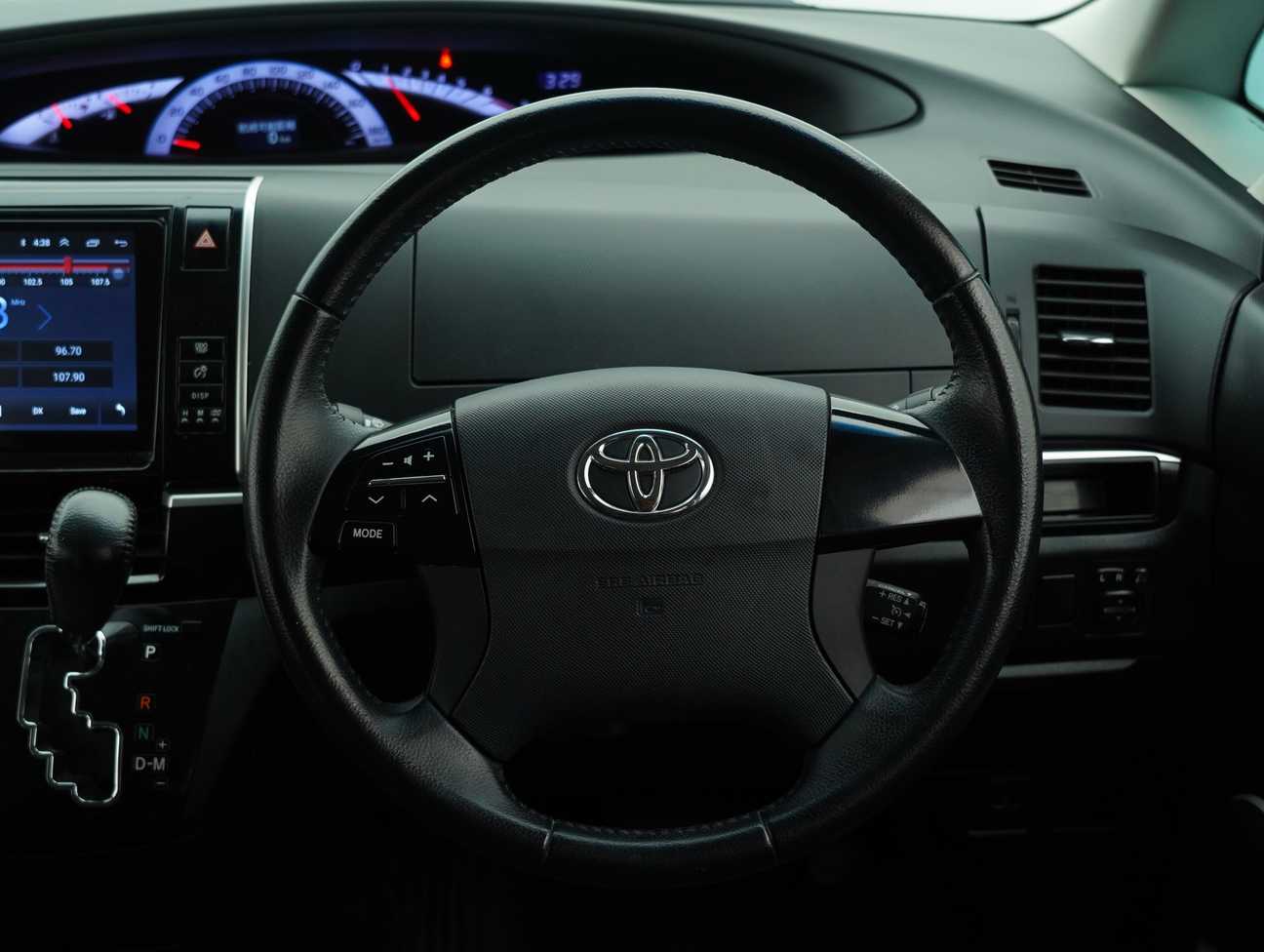 used 2014 Toyota Estima Aeras 2.4