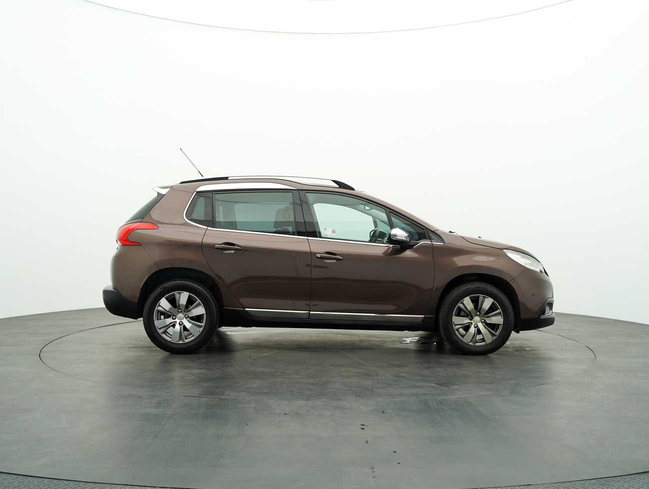 used 2014 Peugeot 2008  1.6
