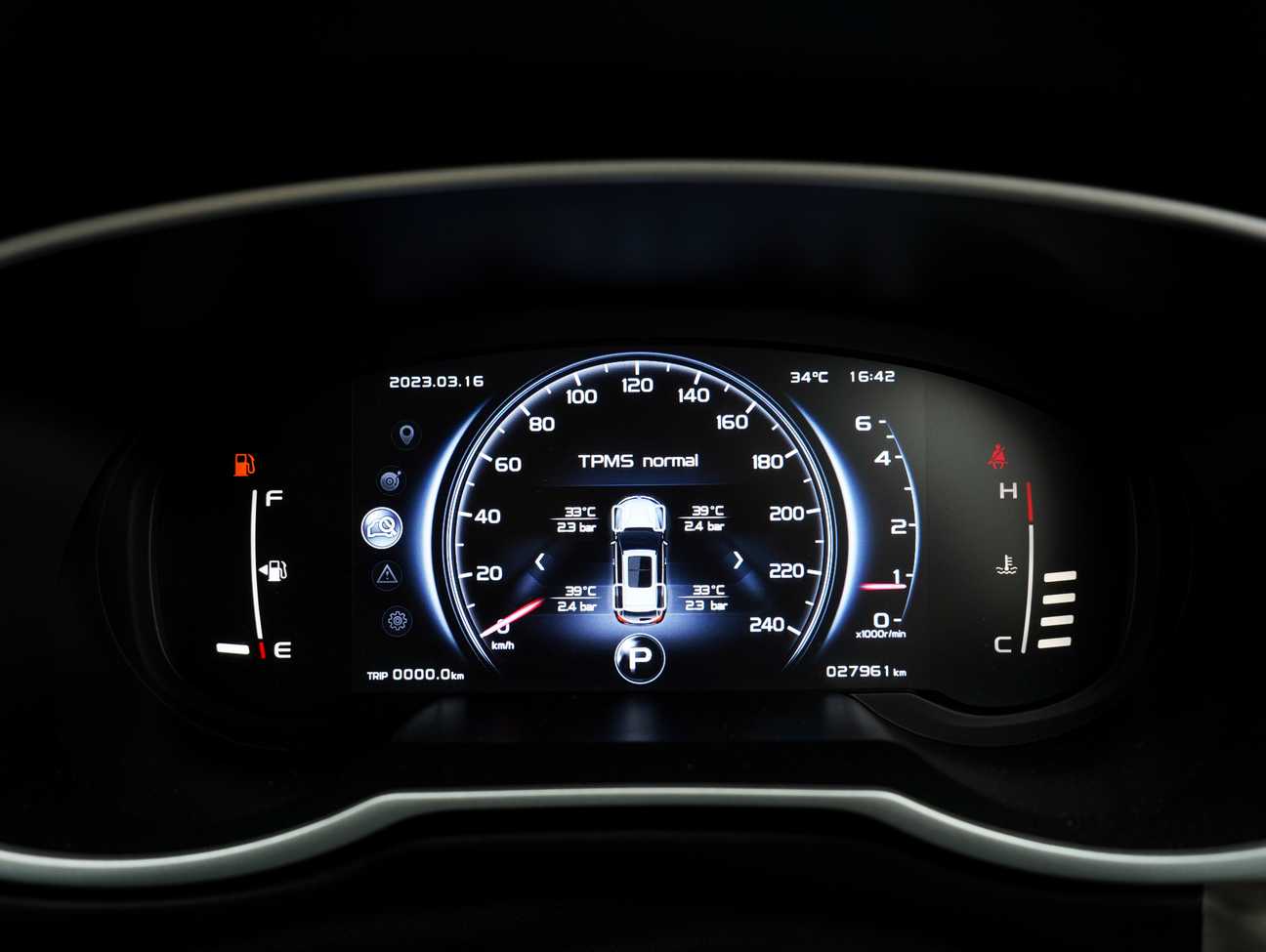 used 2020 Proton X70 Premium 1.8